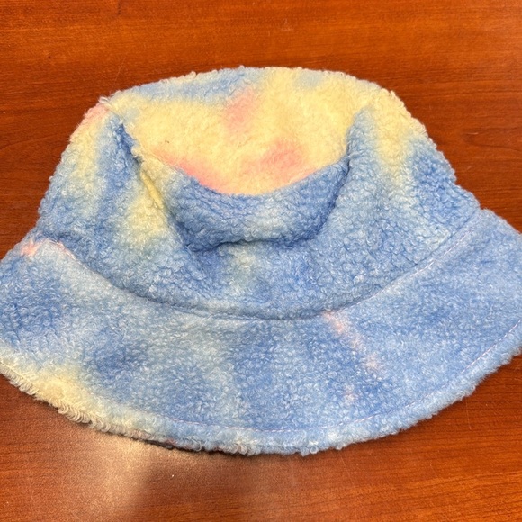 Riah fashion tie dye bucket hat // 071324 - Picture 1 of 2